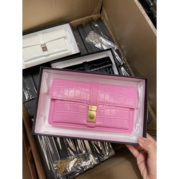 Túi pê rô vân rắn khoá tròn kèm hộp size 20 - 0009#