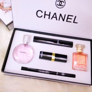 Bộ Mỹ Phẩm 5 món cao cấp