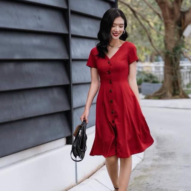 Váy đỏ xuất zara