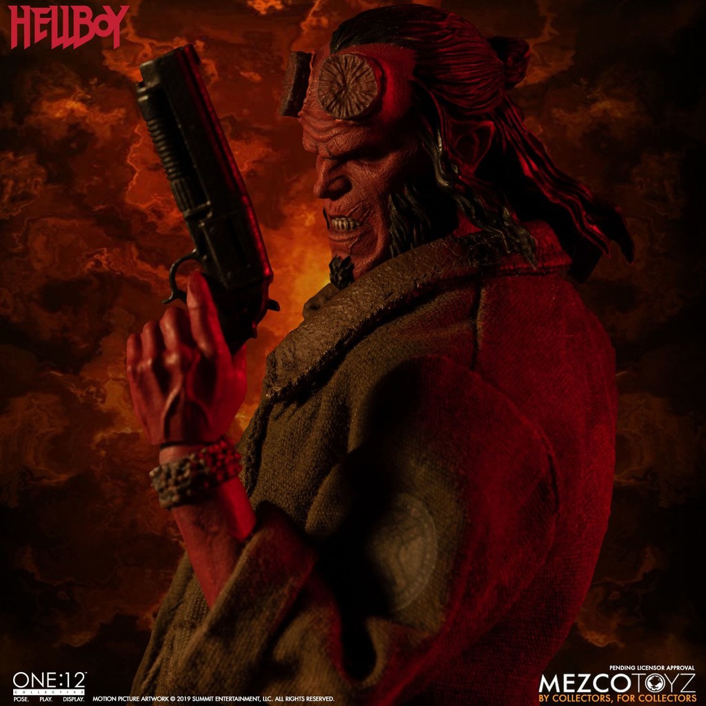 Mô hình chính hãng Mezco: Hellboy