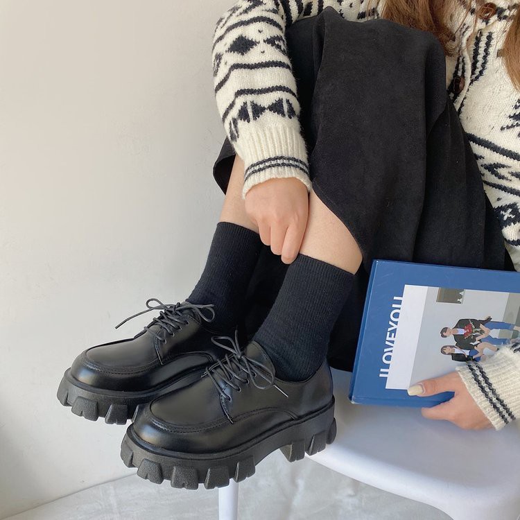 Giày Thể Thao Màu Trơn Buộc Dây Cá Tính Trẻ Trung Phong Cách Hàn Quốc Cho Nữ | BigBuy360 - bigbuy360.vn