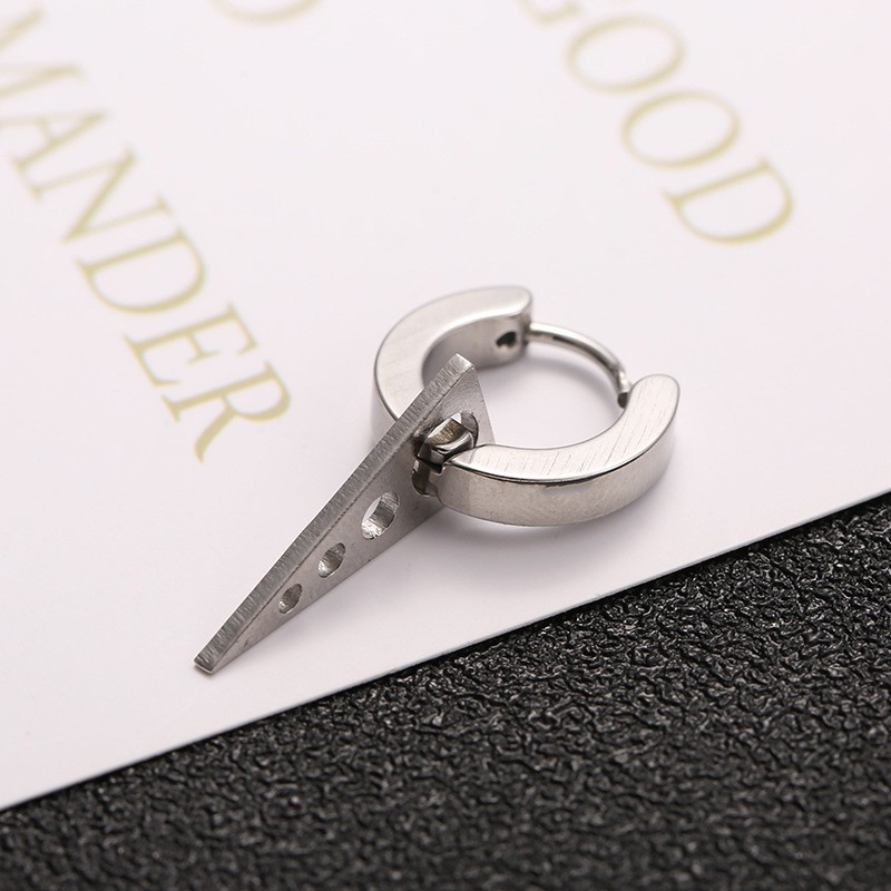 Khuyên tai nam nữ xỏ lỗ hình tam giác cá tính