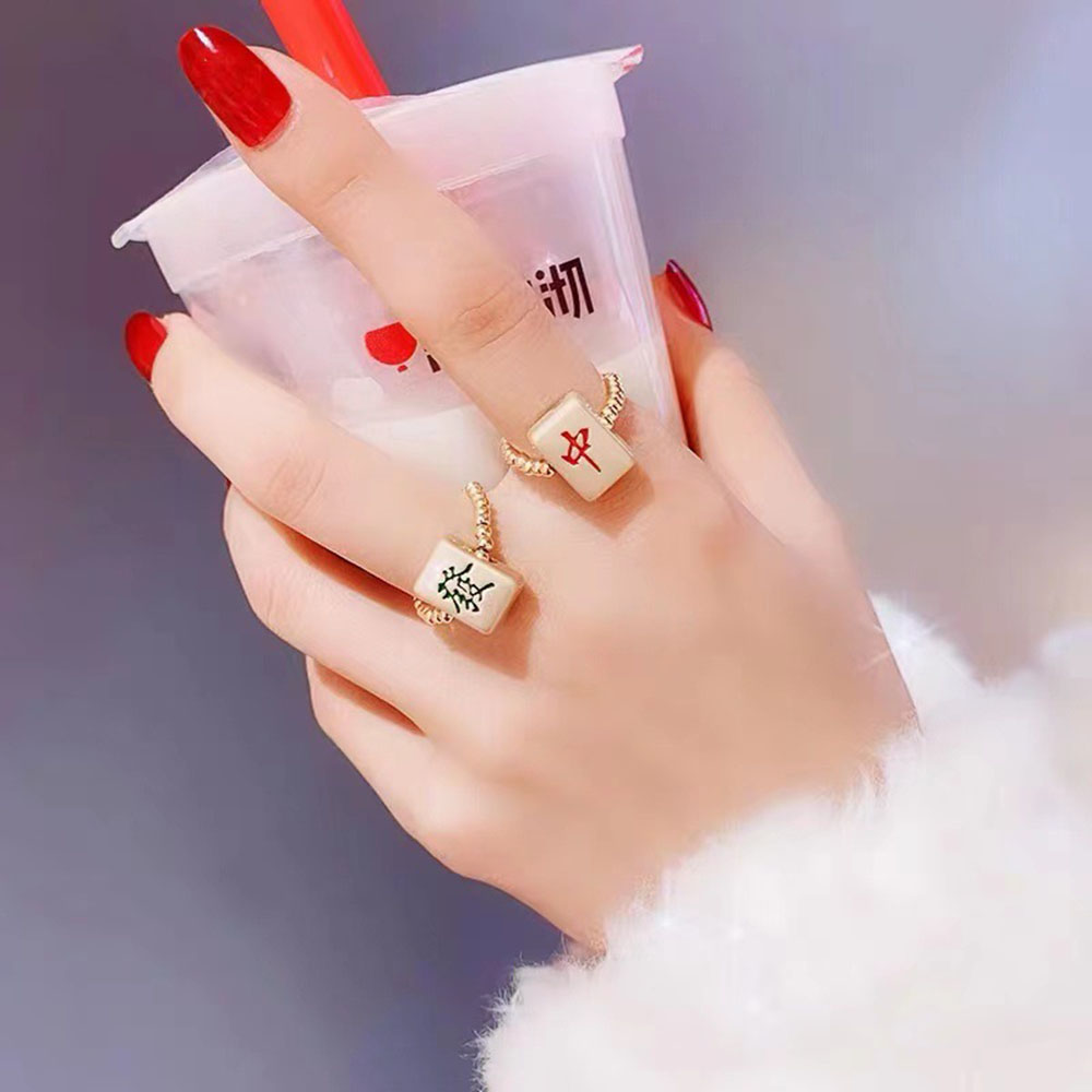 1 Nhẫn Co Dãn Màu Vàng Hình Mạt Chược