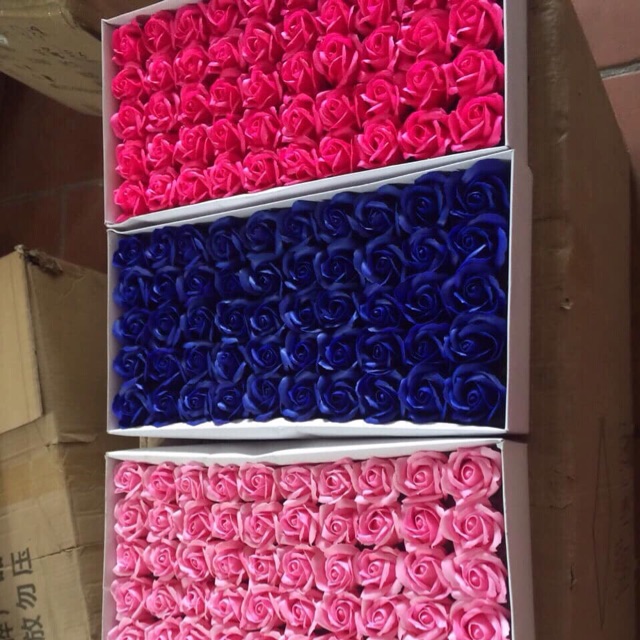 Hoa sáo và giấy gói hoa phục vụ ngày 20/10 và ngày 20/11