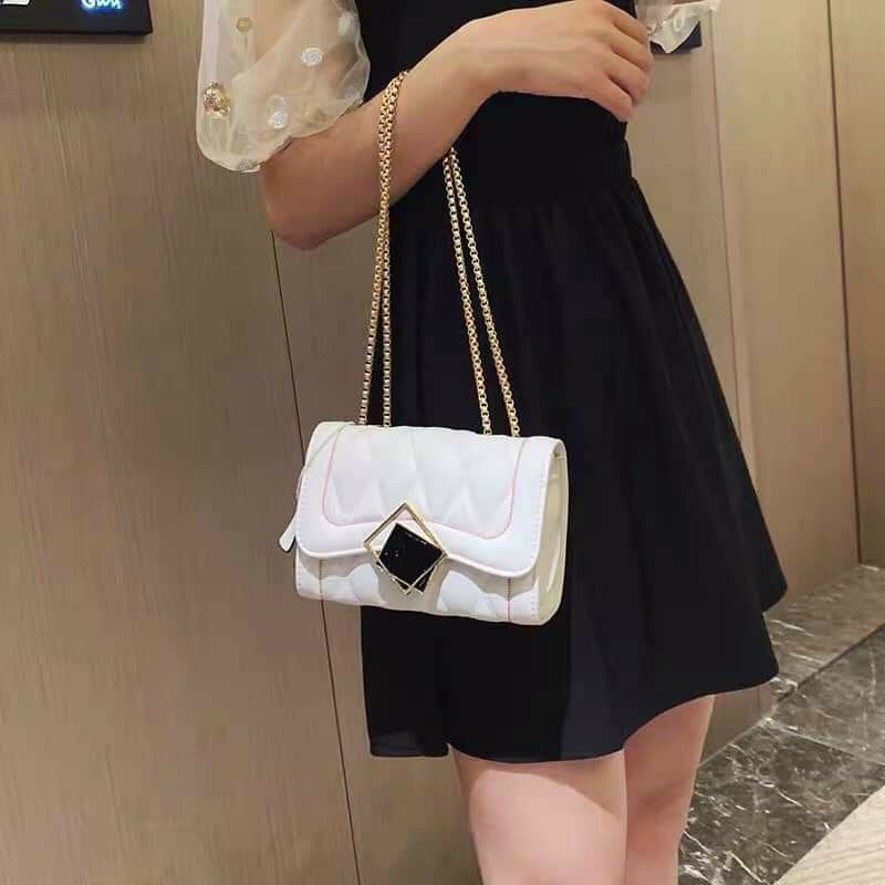 Túi gương xích đặc.