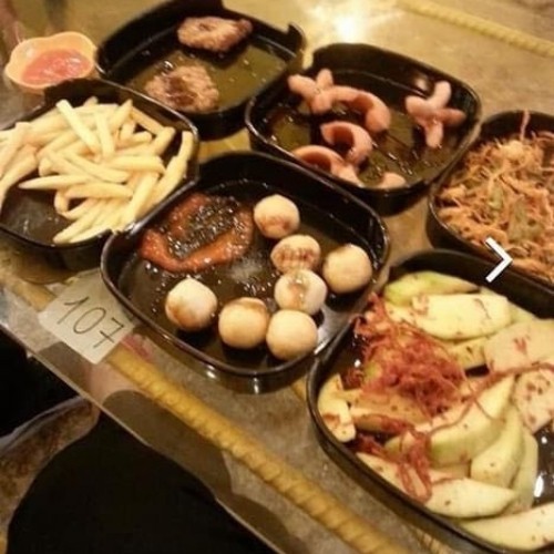 Behome Khay Buffet Melamine Hình Vuông - Đựng Sushi, thịt nướng...