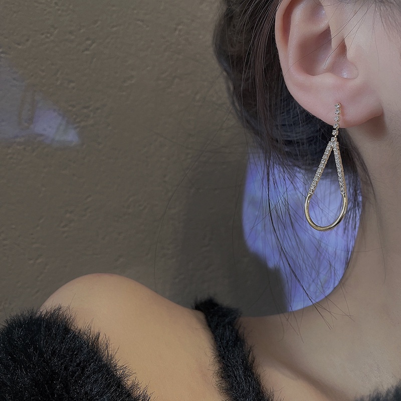 Khuyên Tai Hình Học Đính Đá Cao Cấp Phong Cách Hàn Quốc Thời Trang Mới 2022 Dành Cho Bạn Nữ