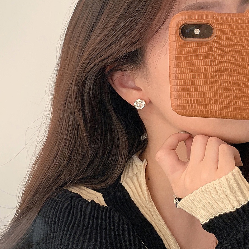 Khuyên Tai Hình Trái Tim Đính Ngọc Trai Đơn Giản Thời Trang