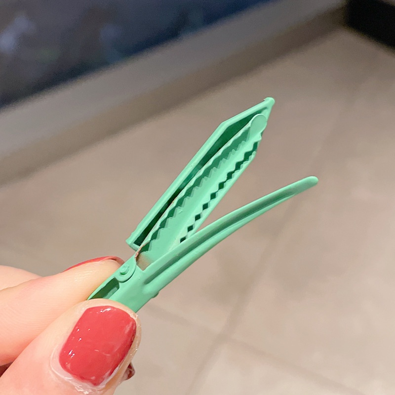 Kẹp tóc thiết kế kiểu dáng bút chì độc đáo cho bé gái