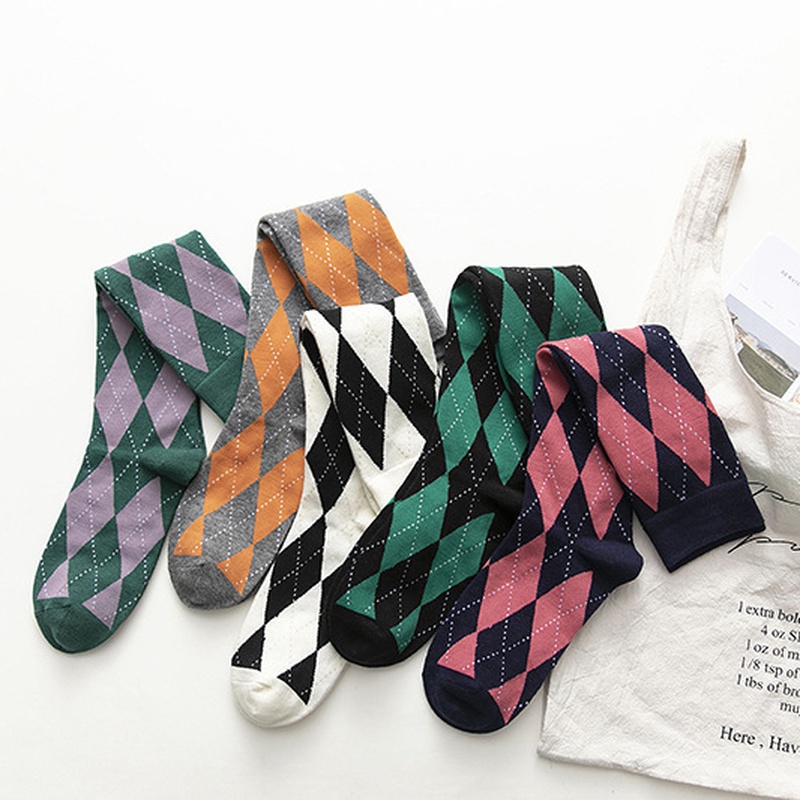 Tất Cotton Cao Qua Gối Họa Tiết Hình Thoi Thời Trang Thu Đông Nhật Bản Cho Nữ