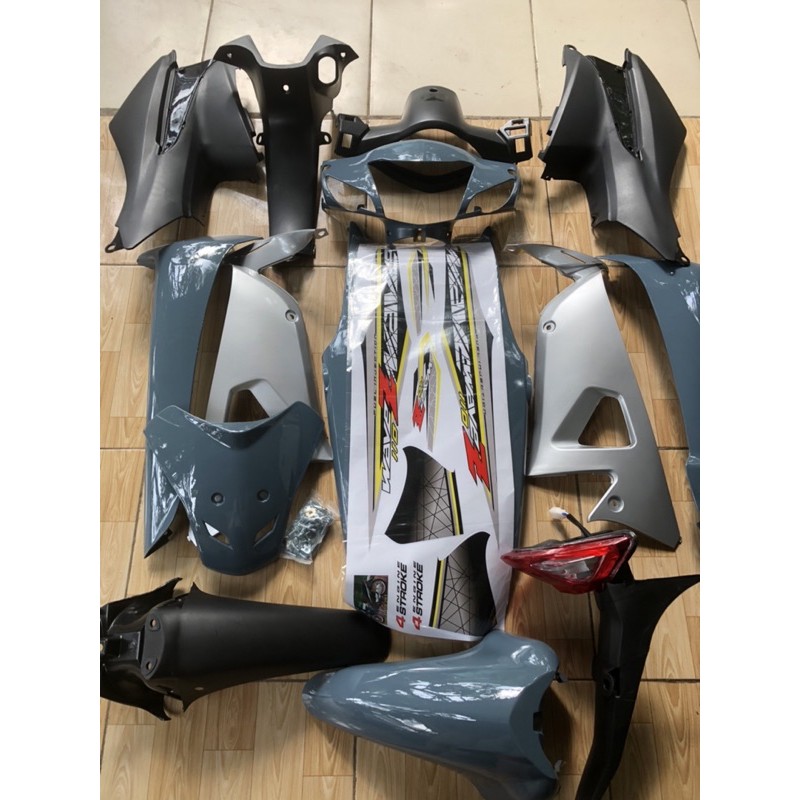 Dàn áo RS màu xi măng tặng kèm đèn lái ,tem và ốc áo xe  nhận sơn theo yêu cầu của khách hàng