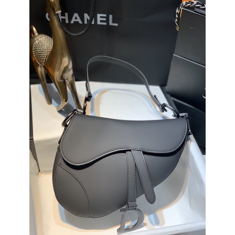 TÚI DIOR YÊN NGỰA ĐEN DA BÒ SIZE 25CM