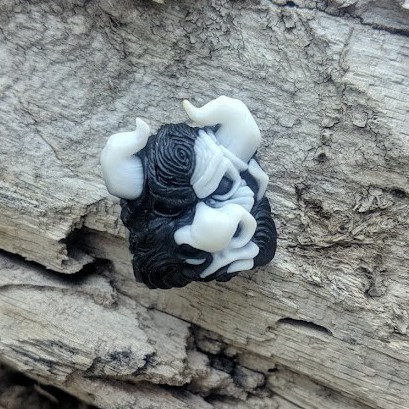 Nút phím cơ bull trắng đen keycap