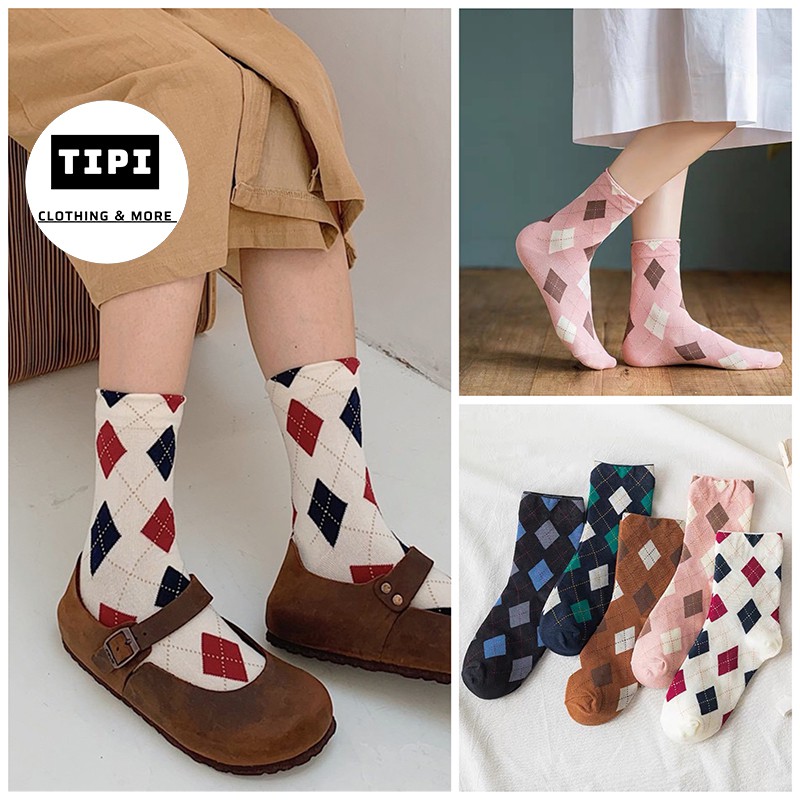 Tất cao cổ hot trend họa tiết caro Canvan