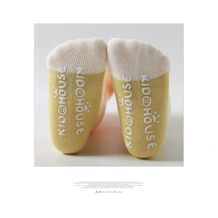 Vớ Sơ Sinh Chống Trượt, Tất Giữ Ấm Cho Trẻ Em, chất cotton dày dặn, cho bé từ 0 tháng đến 3 tuổi V20