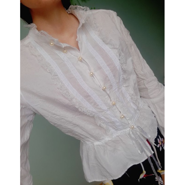 Sơ mi tiểu thư nút ngọc  2hand