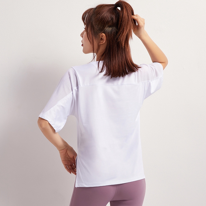 Áo thun tập thể thao thiết kế xẻ tà độc đáo cho nữ