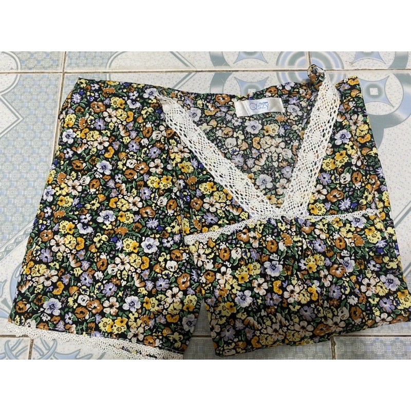 bộ đồ lửng hoa nhí cổ V xinh xắn_bộ đồ mặc nhà cho nữ