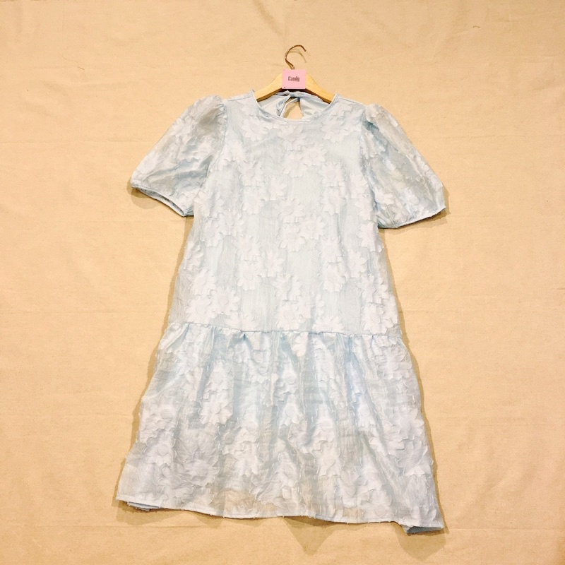 Đầm đuôi cá form suông hoa xanh