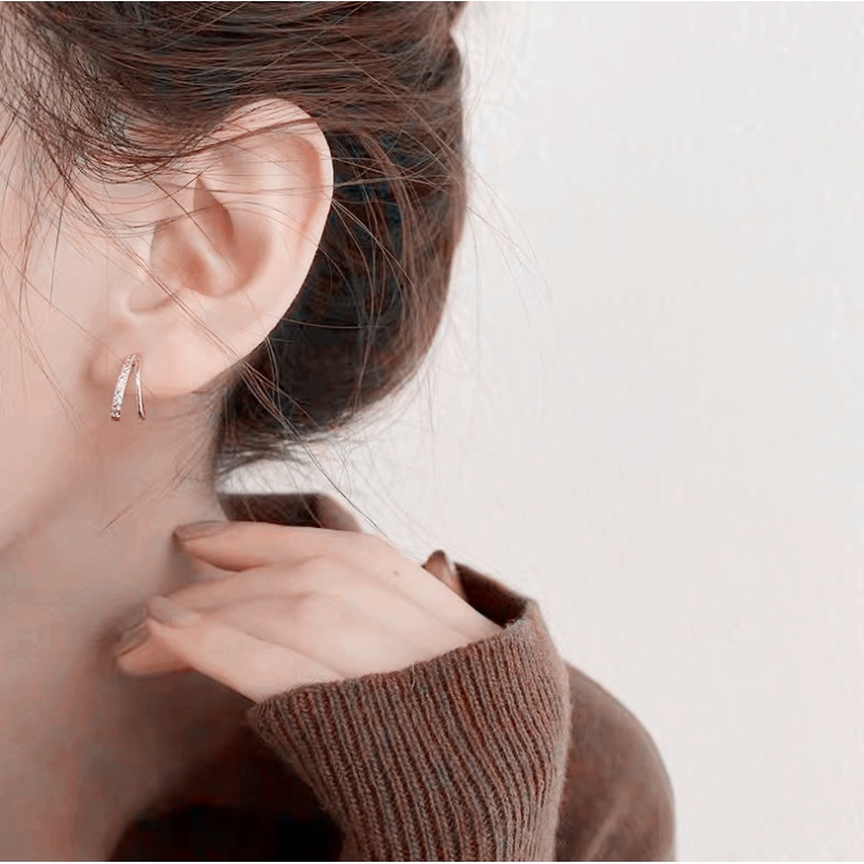📛 RẺ VÔ ĐỊCH 📛 bông tai kim loại chữ V ngược đính đá màu bạc xinh xắn dễ thương thanh lịch phong cách hàn quốc