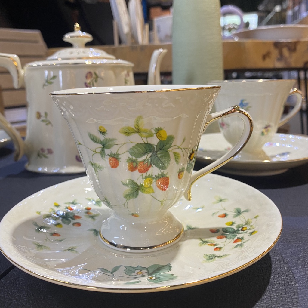 Bộ ấm chén cao cấp Vintage