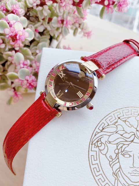 Đồng hồ nữ Vers.ace  bản dây python (thằn lằn) đặc biệt.