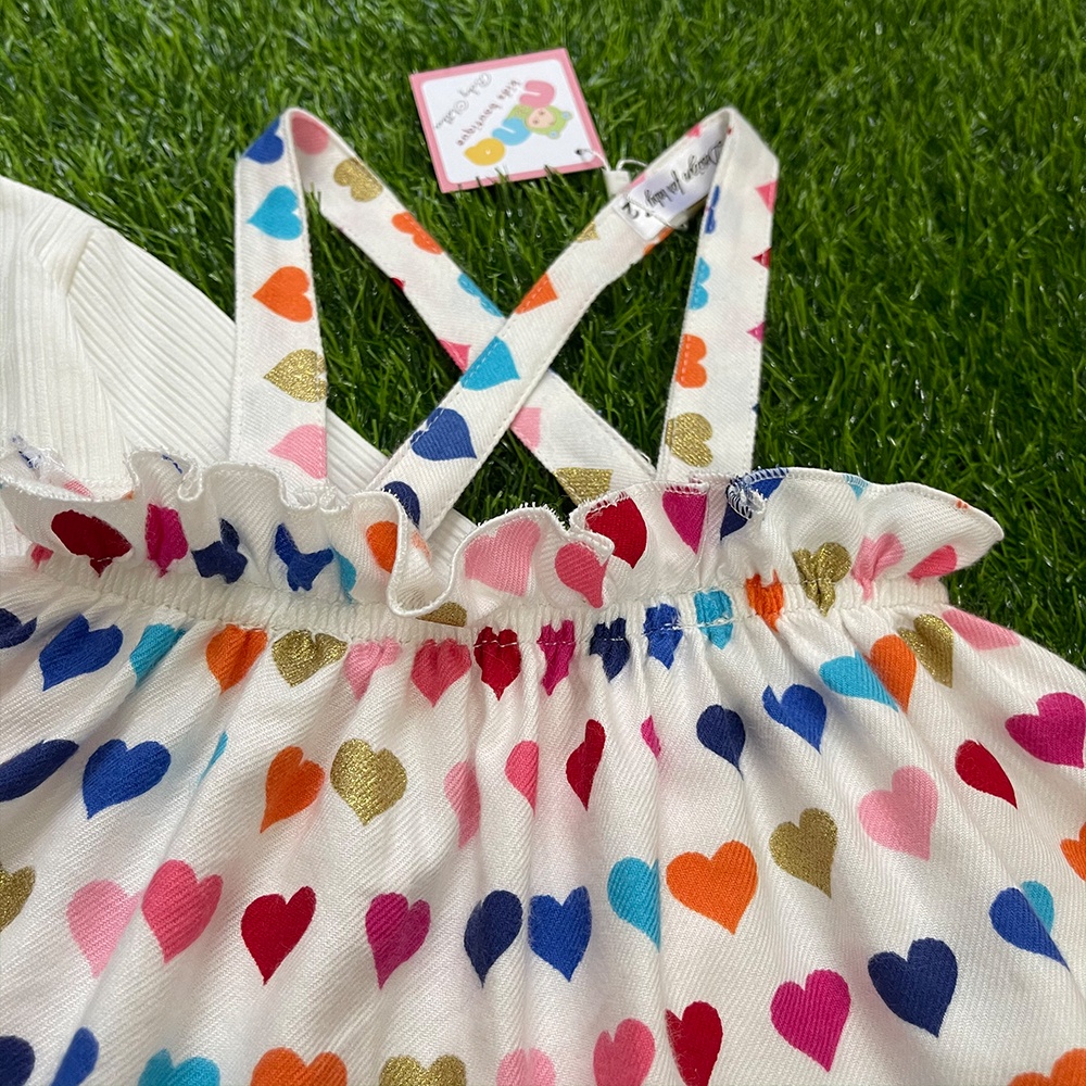 Váy yếm cho bé gái Nina Kids Boutique Set áo dài tay kèm yếm váy tim Size 0m 24m Màu trắng họa tiết tim nhiều màu