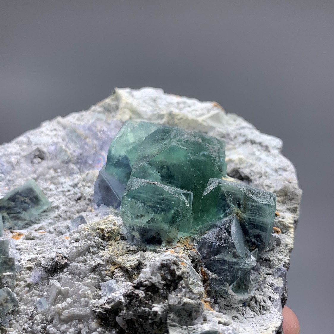 Đá Fluorite Khoáng Tự Nhiên Hình Trái Tim Màu Xanh Lá Cây