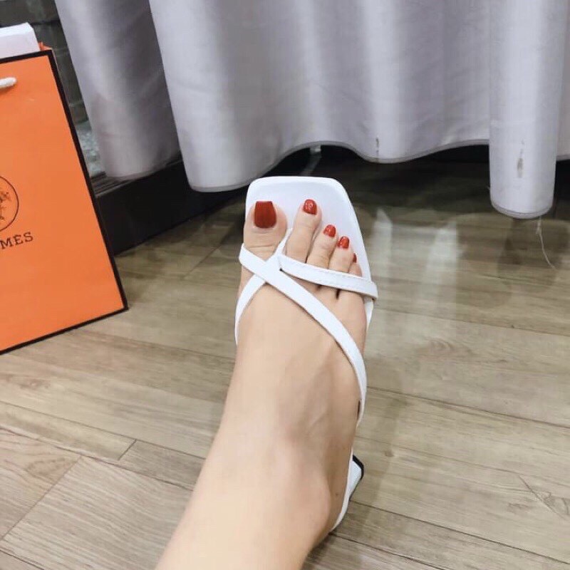 Guốc nữ, dép nữ xỏ ngón quai mảnh gót vuông 5cm rẻ đẹp