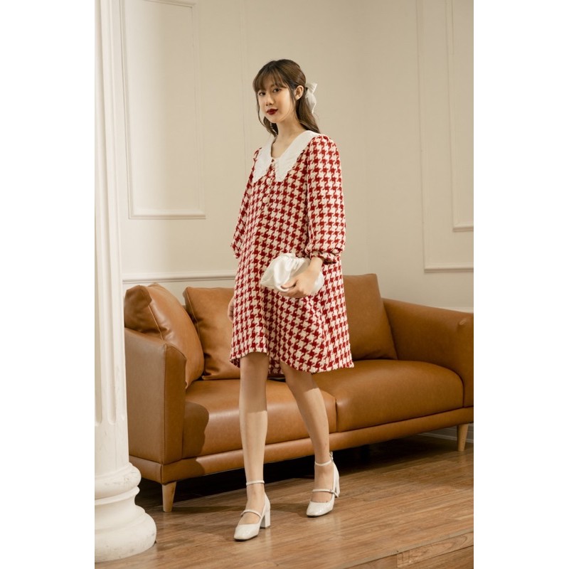 Đầm dạ tweed hoạ tiết ziczac đỏ phối cổ trắng dáng suông A dễ mặc