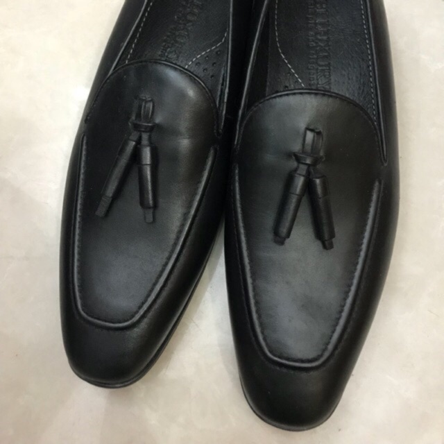 Giầy da chuẩn thương hiệu buluxury thái bình 1.600.000 đ size 39 về hơi kích chân. Pass lại giá yêu thương cho bạn vừa