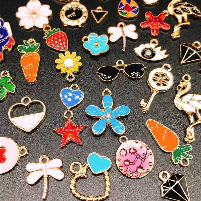 Bộ 4 Mặt Dây Chuyền Hợp Kim Tráng Men Hình Trái Tim Charms