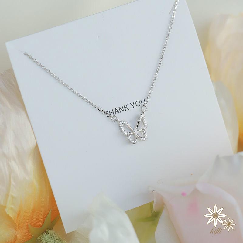 Vòng cổ Đeo Cổ Họa Tiết Bướm Rỗng Đính Ngọc Trai Và Kim Cương Giả