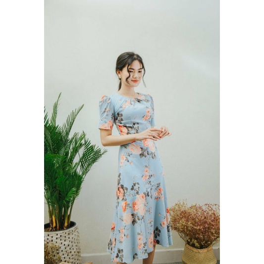 Đầm maxi ôm tay lở lụa hàn hoa xanh