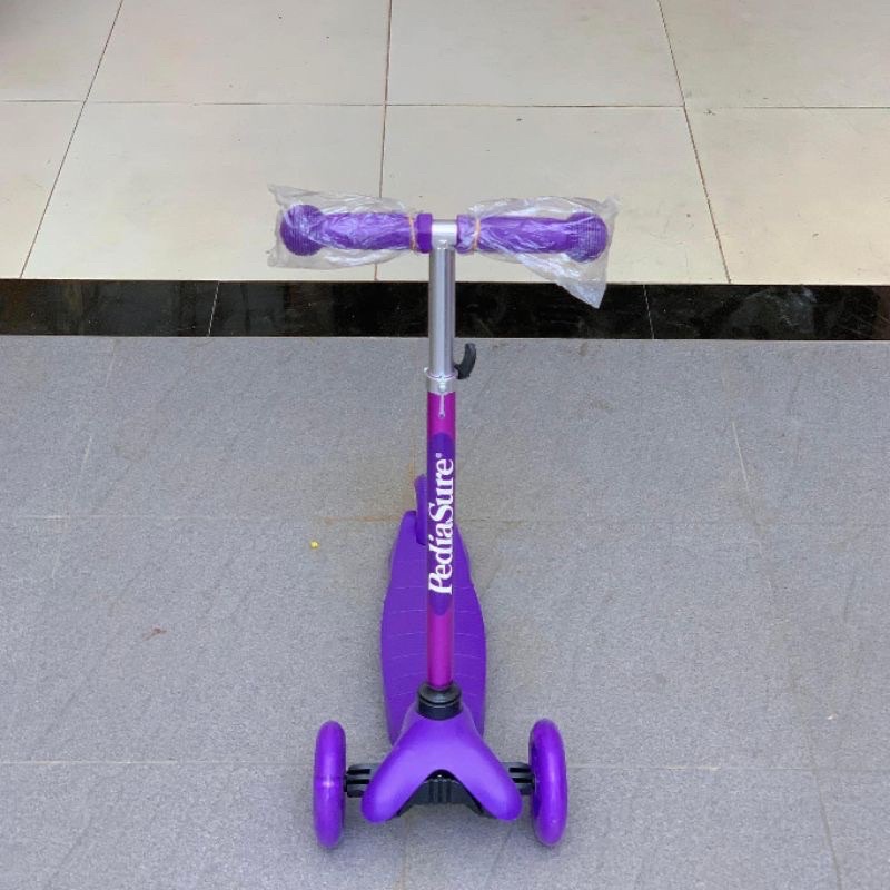 Xe scooter cho bé yêu