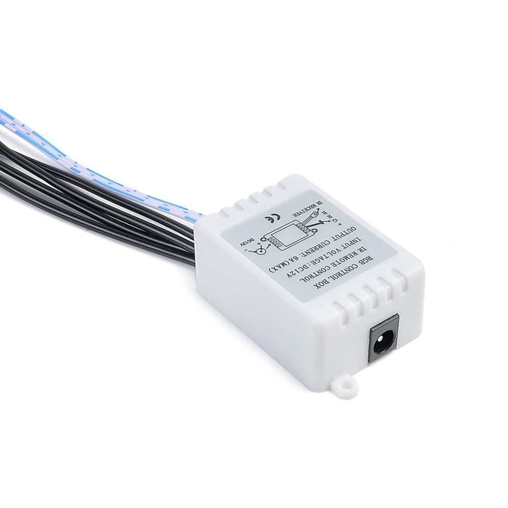 Bộ điều khiển 4 dải đèn LED trang trí sàn xe hơi