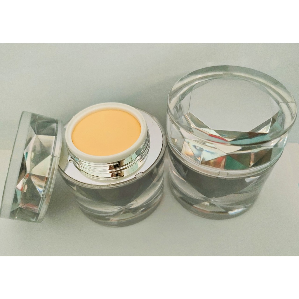 (Tặng kèm serum dưỡngKem dưỡng Kim Cương siêu trắng mới 20gr căng bóng trắng sáng, sạch thâm nám cao cấp mới