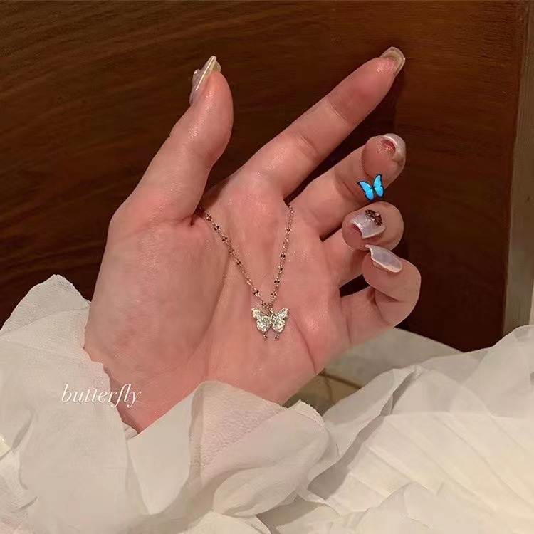 Vòng cổ Mặt Hình Bướm Sang Trọng Cho Nữ