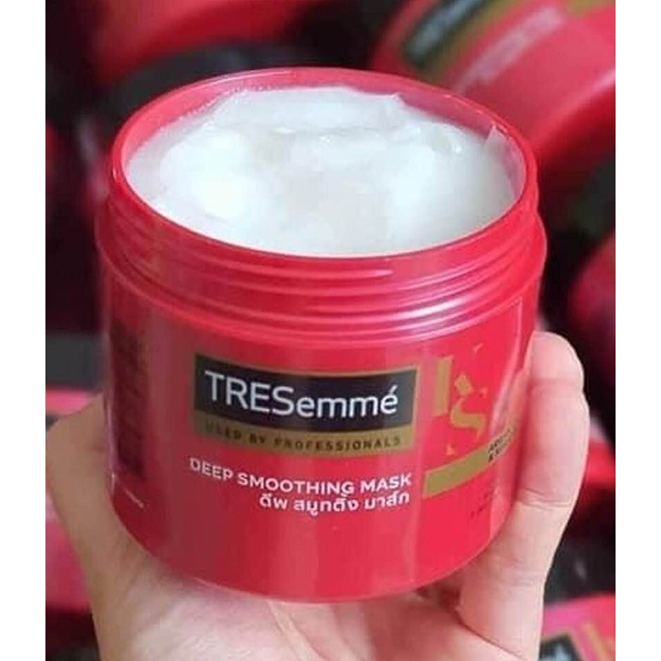 Kem ủ tóc Tresemmé Keratin Smooth 180ml vào nếp mượt mà như nhung