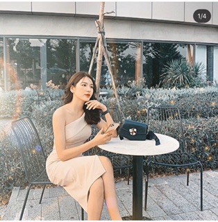 ĐẦM NUDE LỆCH VAI XẺ TÀ (KÈM HÌNH THẬT)
