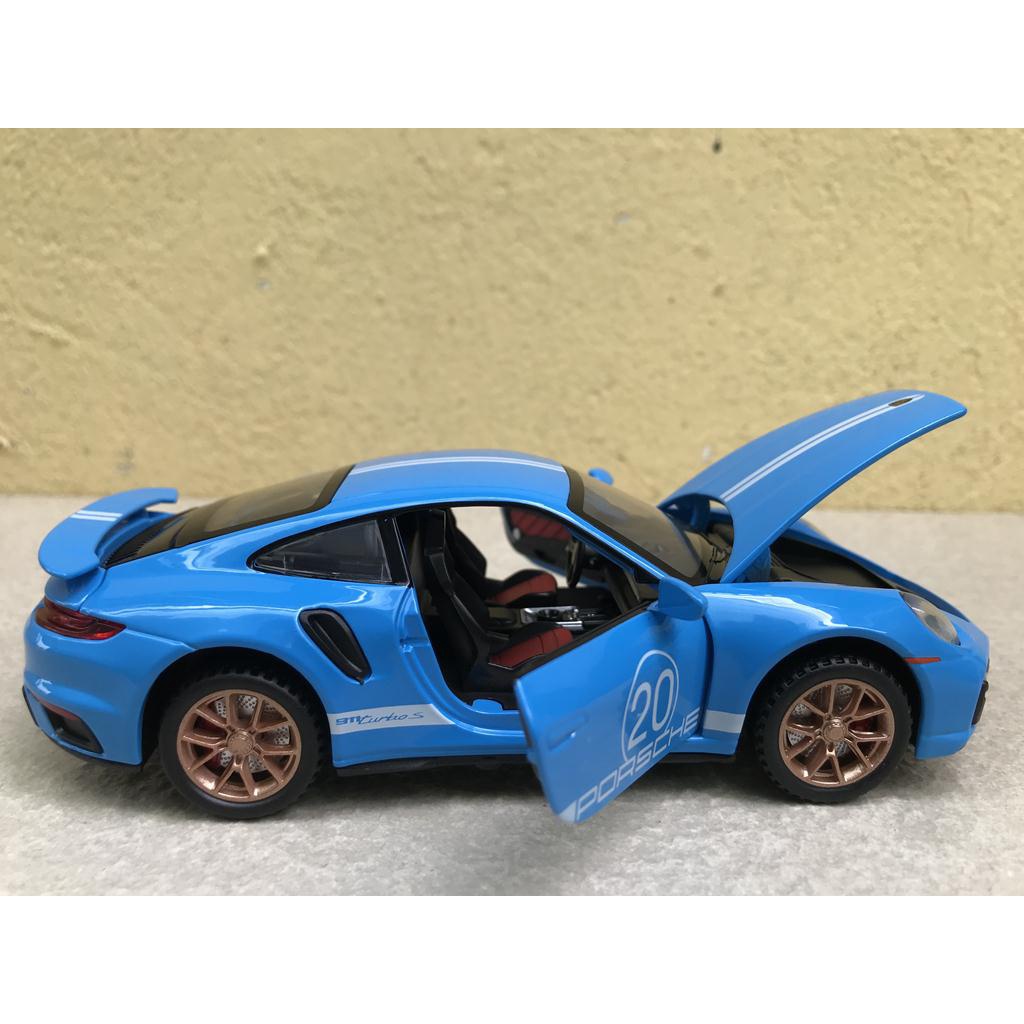 Mô hình xe Porsche 911 TurboS 1:32