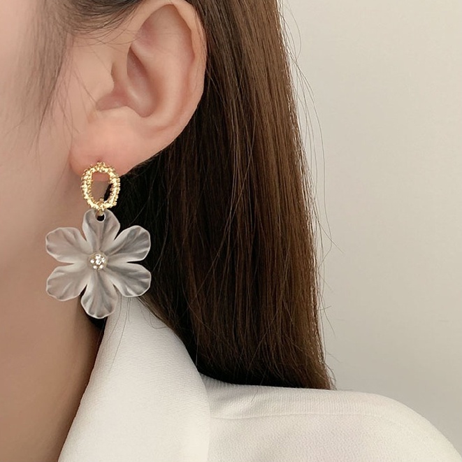 Khuyên Tai Vàng Chất Lượng Cao Tinh Tế Cho Nữ