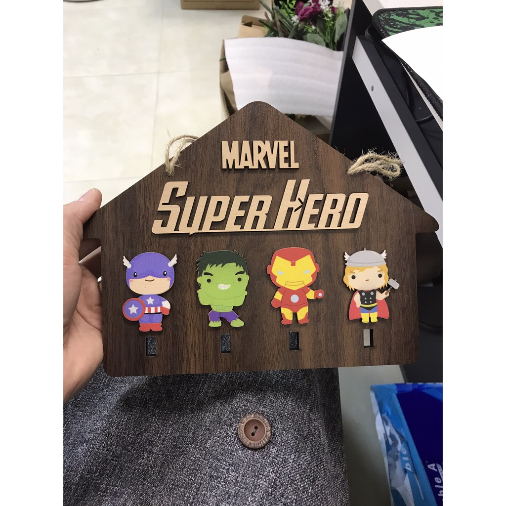 Móc khóa gia đình, Móc khóa siêu nhân cho bé Super Hero, Bảng gỗ treo móc khóa