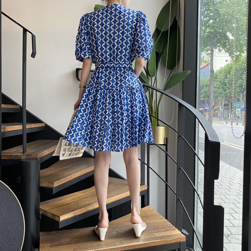 ĐẦM BABYDOLL KÈM DÂY NƠ THẮT EO HỌA TIẾT TRẮNG XANH