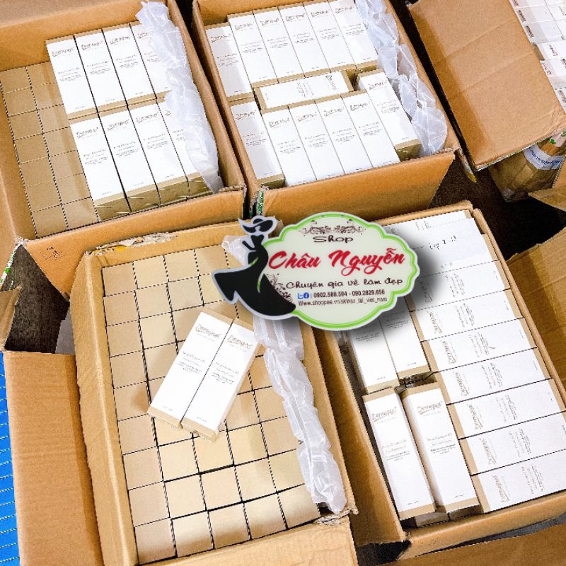 Kem chống nắng dermapeel 4 in 1. Dành cho da mụn, da nhạy cảm. cam kết chính hãng 100 %