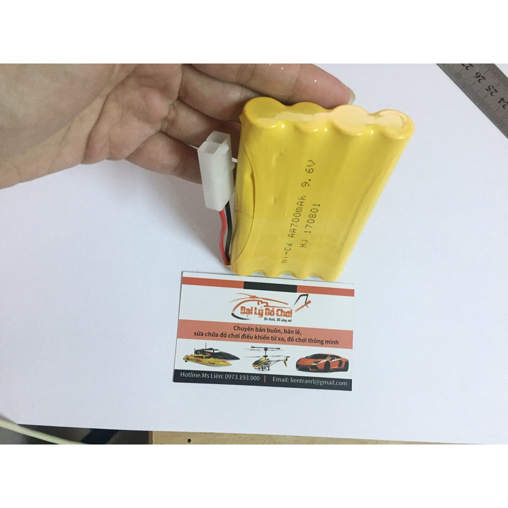 Pin sạc 9.6v dung lượng 700mah ket 2p dành cho xe tăng điều khiển