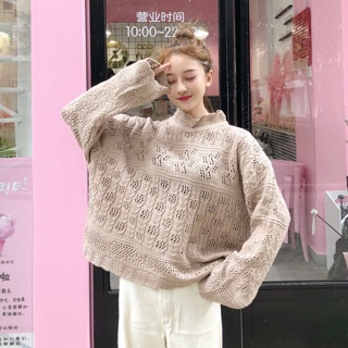 Áo len form rộng cổ lọ hoạ tiết