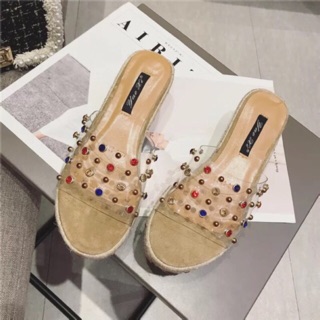 Dép cói đế xuồng