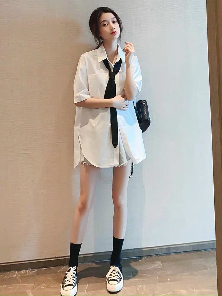 Áo sơ mi nữ tặng kèm cavat , chất vải kate Nhật mềm mại, phom từ 40-55 ký vừa