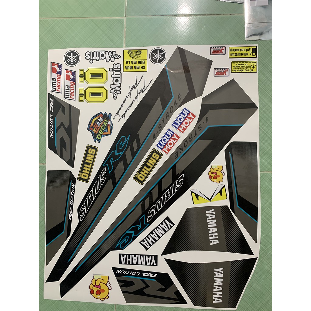 Tem sirius 110 RC xám đen xanh 2017